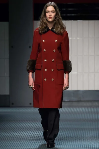 Look 34